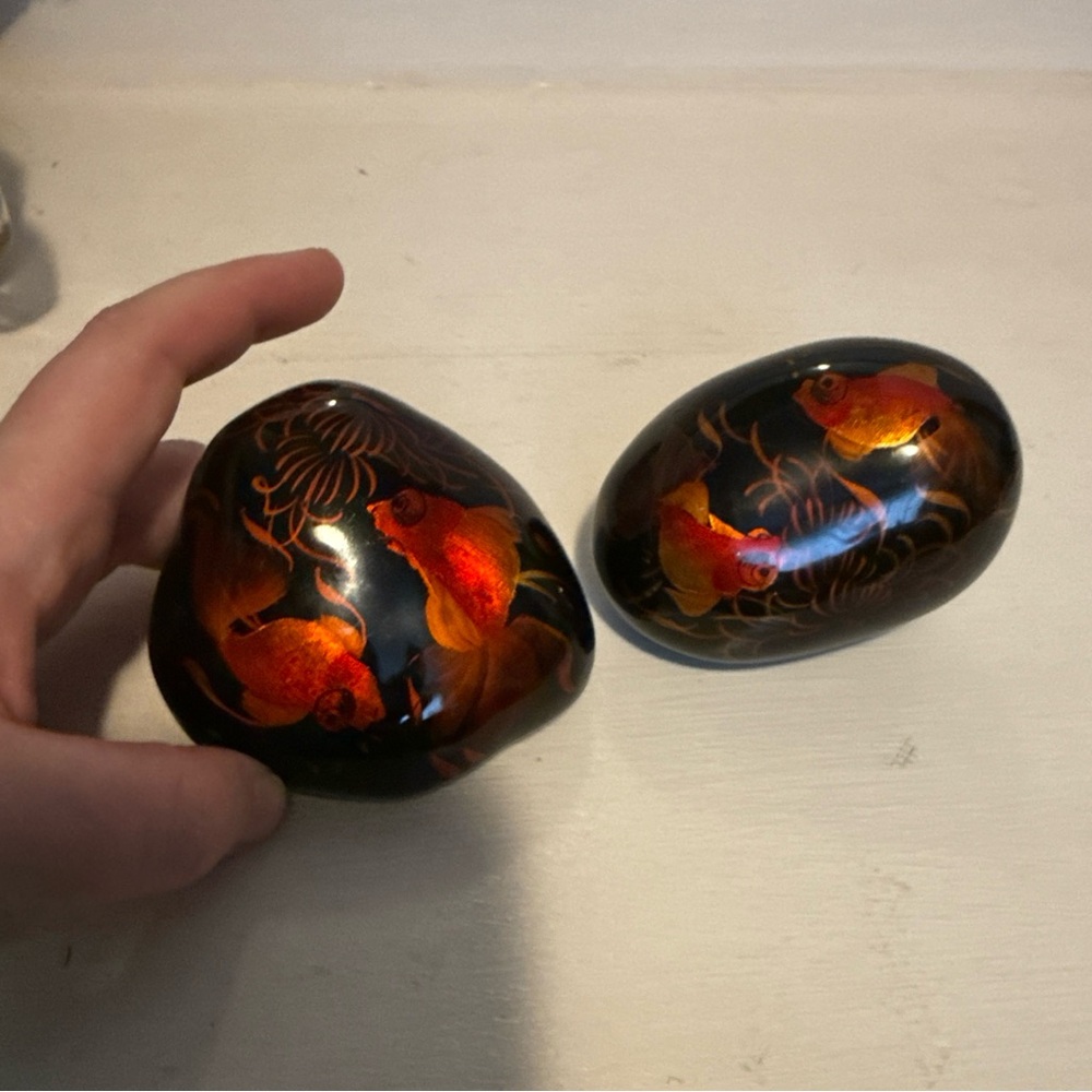 2 black lacquer hand painted koi goldfish paper weights river rock stone
